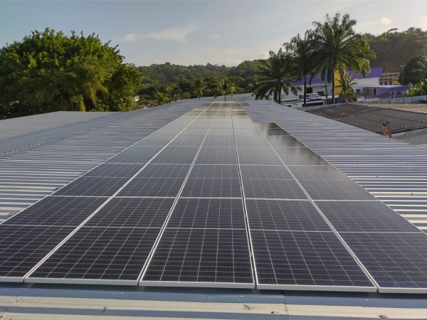 OIW instala sistema fotovoltaico na unidade de Ilhéus